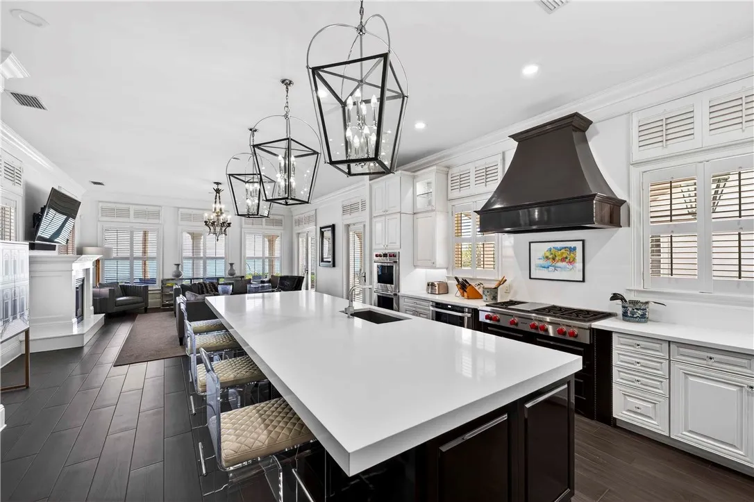 Finished white kitchen